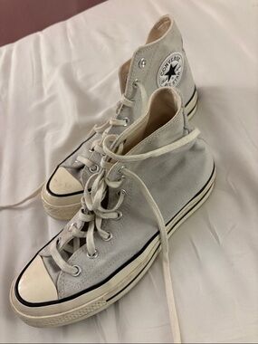 Converse high top sneakers in light gray and cream
